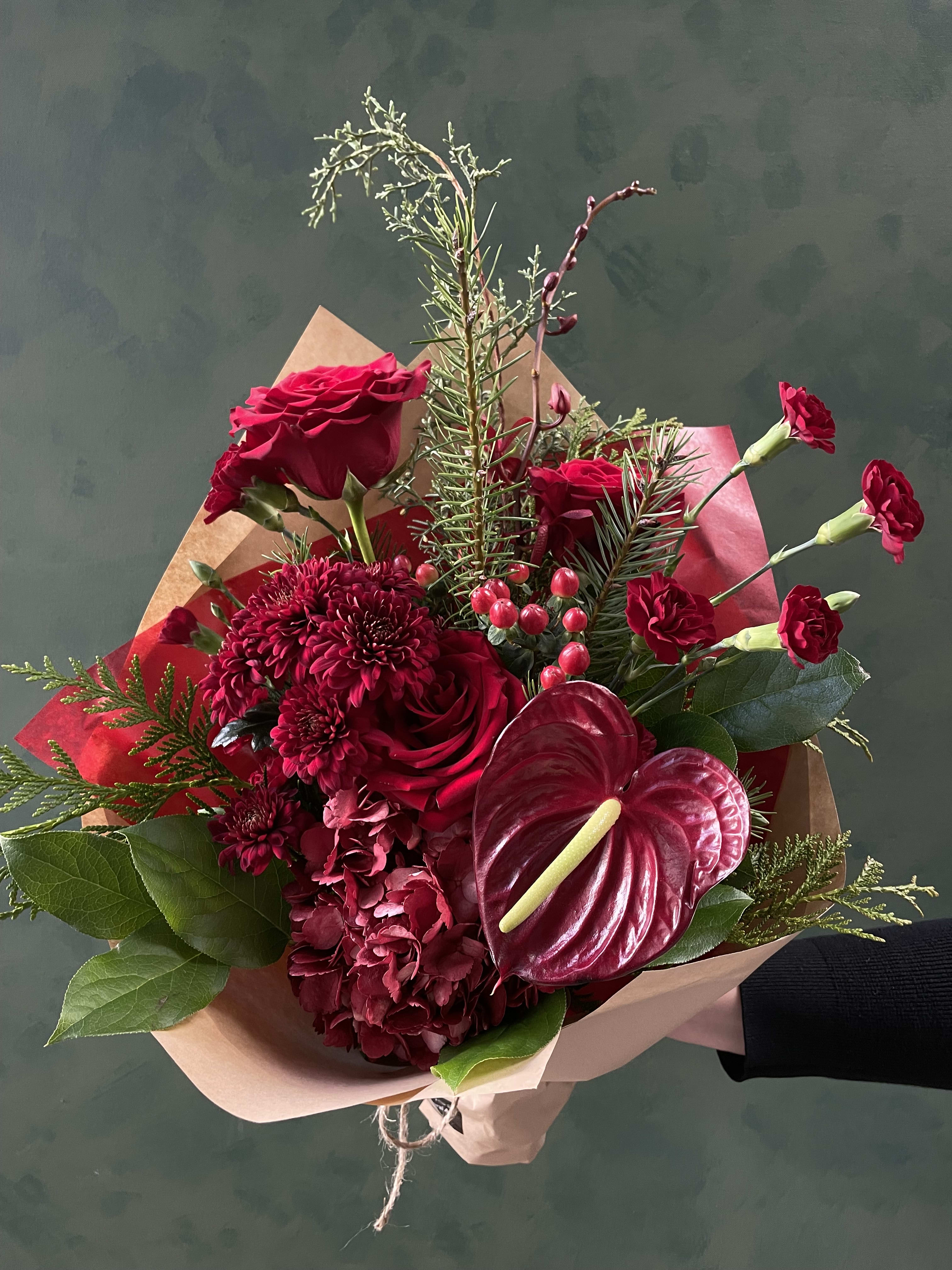 Red Velvet Holiday Bouquet