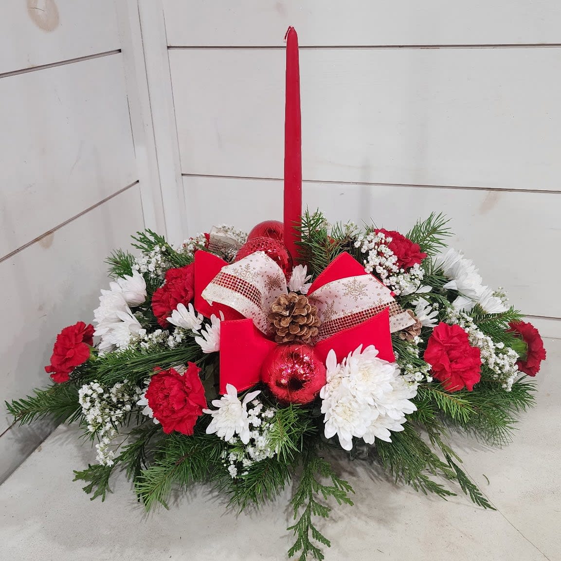 Golden Glow Pine Centerpiece - Large Single Candle