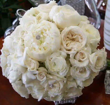 Bridal bouquet by Tropical Arrangements, Randallstown MD