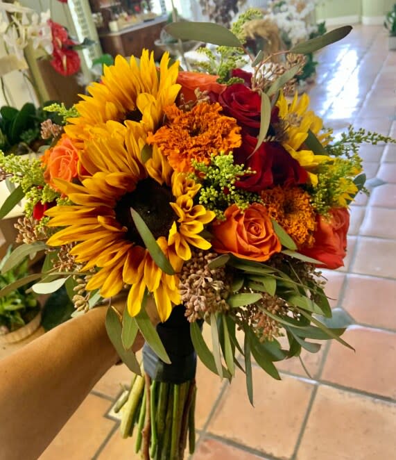 Bridal bouquet by Tropical Arrangements, Randallstown MD
