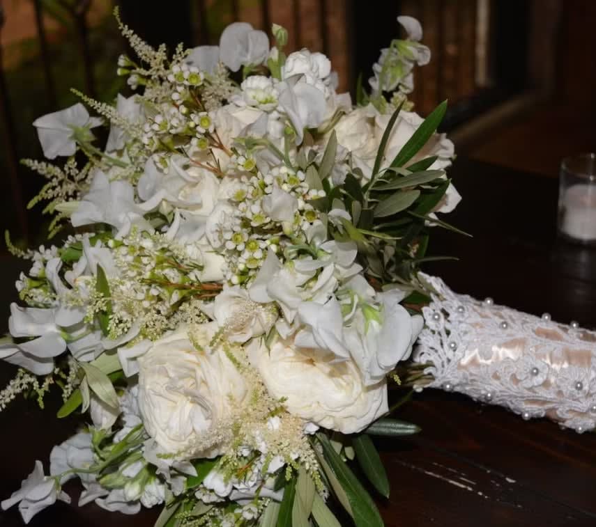 Bridal bouquet by Tropical Arrangements, Randallstown MD