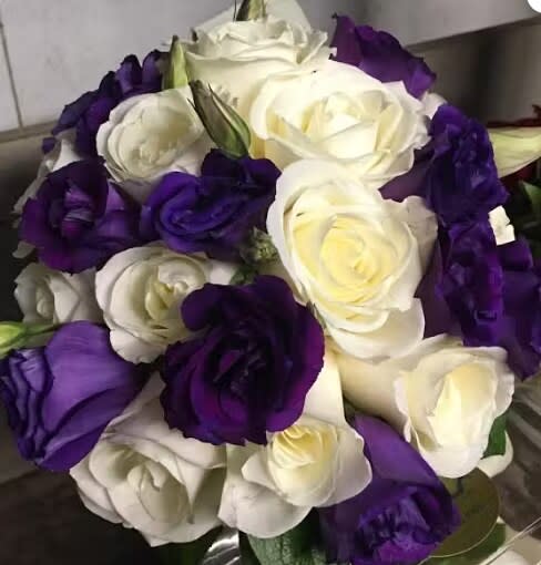 Bridal bouquet by Tropical Arrangements, Randallstown MD