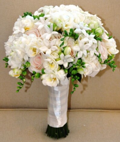 Bridal bouquet by Tropical Arrangements, Randallstown MD