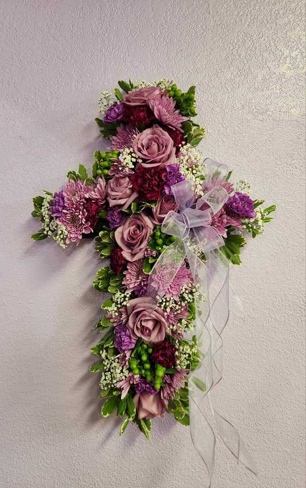 20" Cross Flower Bouquet