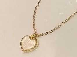 Gold Mini Heart Necklace Flower Bouquet