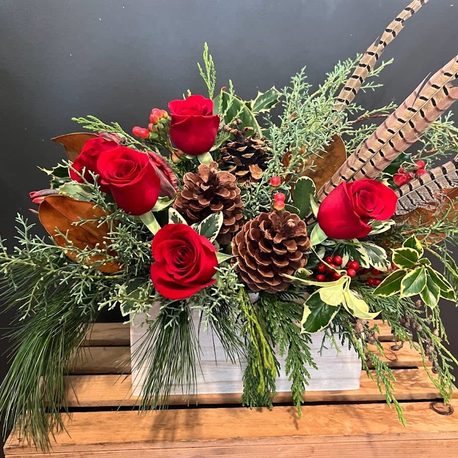 COUNTRY CHRISTMAS BOX Arrangement