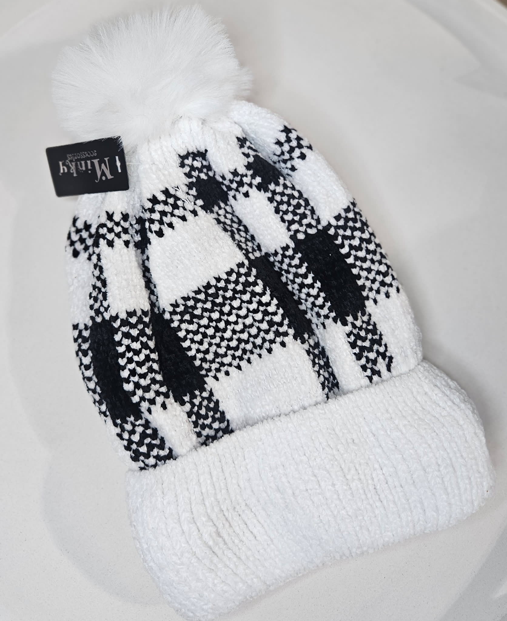 Hat- Black/White Flower Bouquet