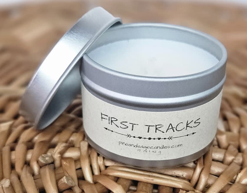 First Tracks 1.5 oz Tin Flower Bouquet