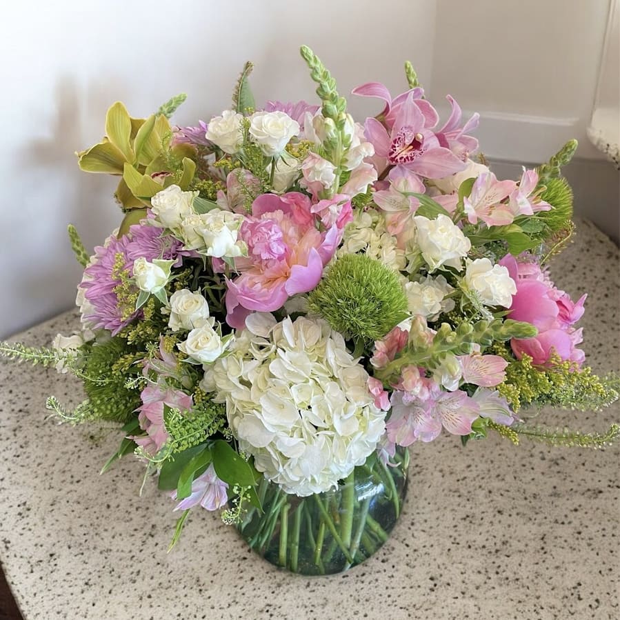 Valentine's Centerpiece Premium