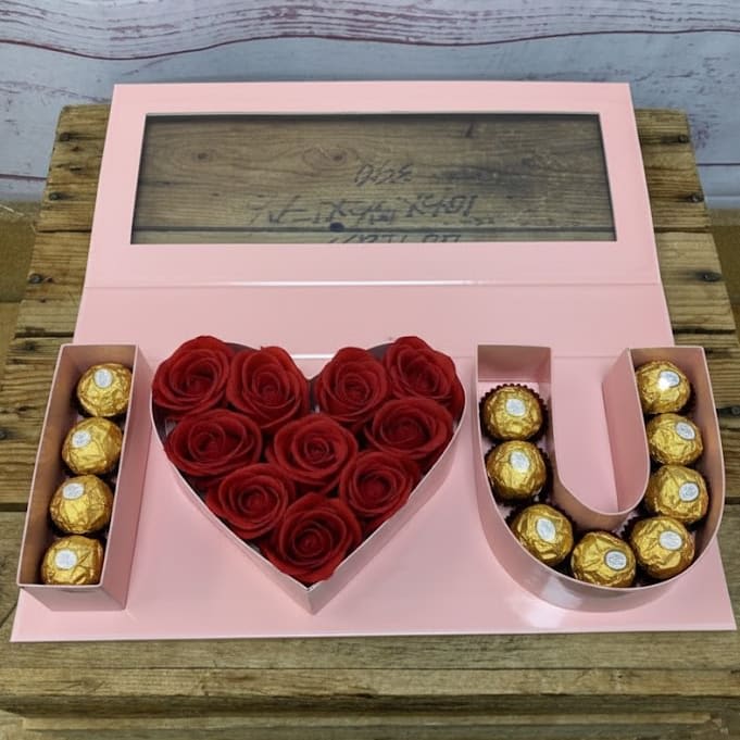 I Heart U Gift Box With Red Roses and Chocolates