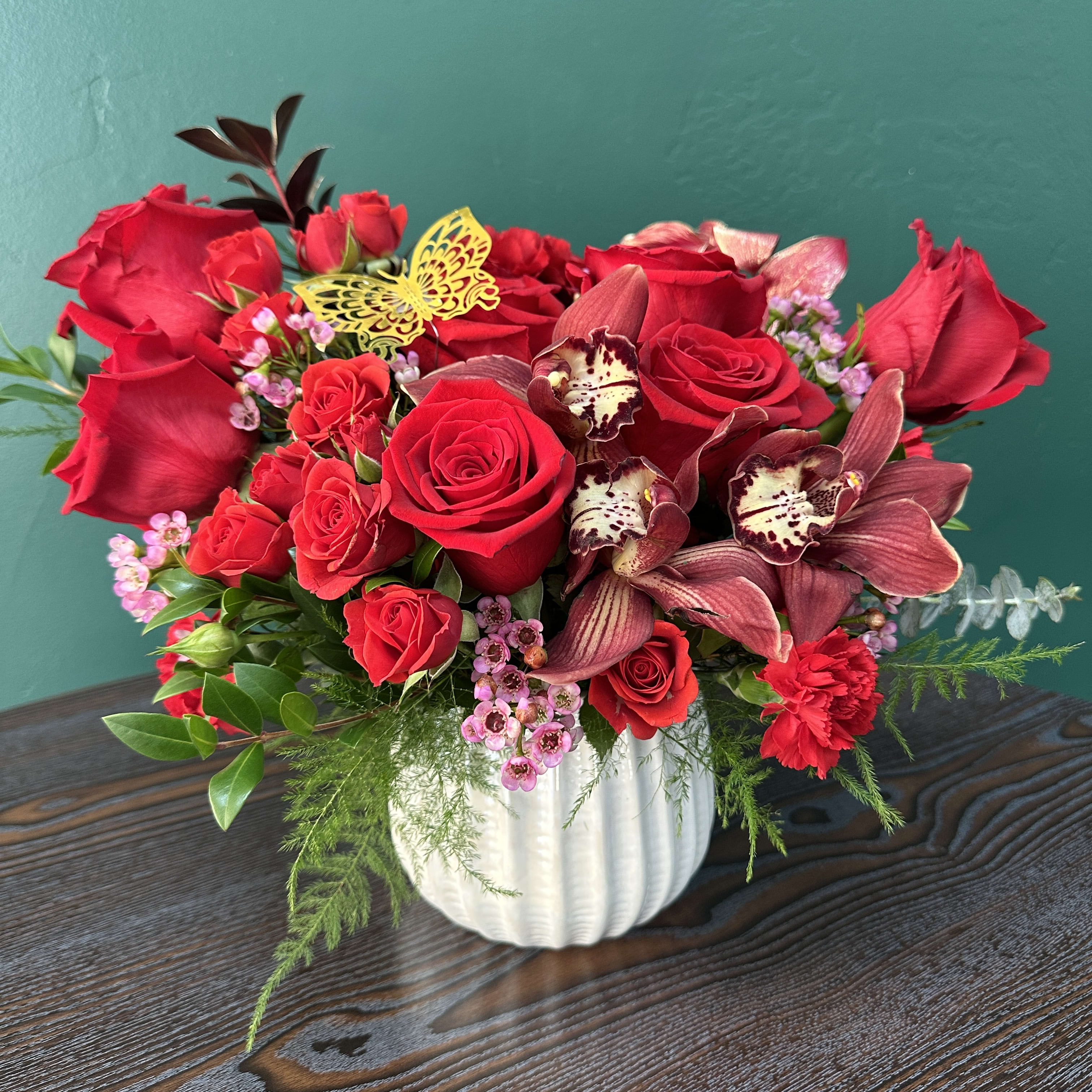 Valentine's Kisses By Elite Flower Bouquet