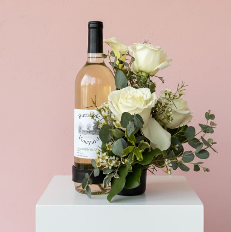 Sauvignon Bloom Flower Bouquet