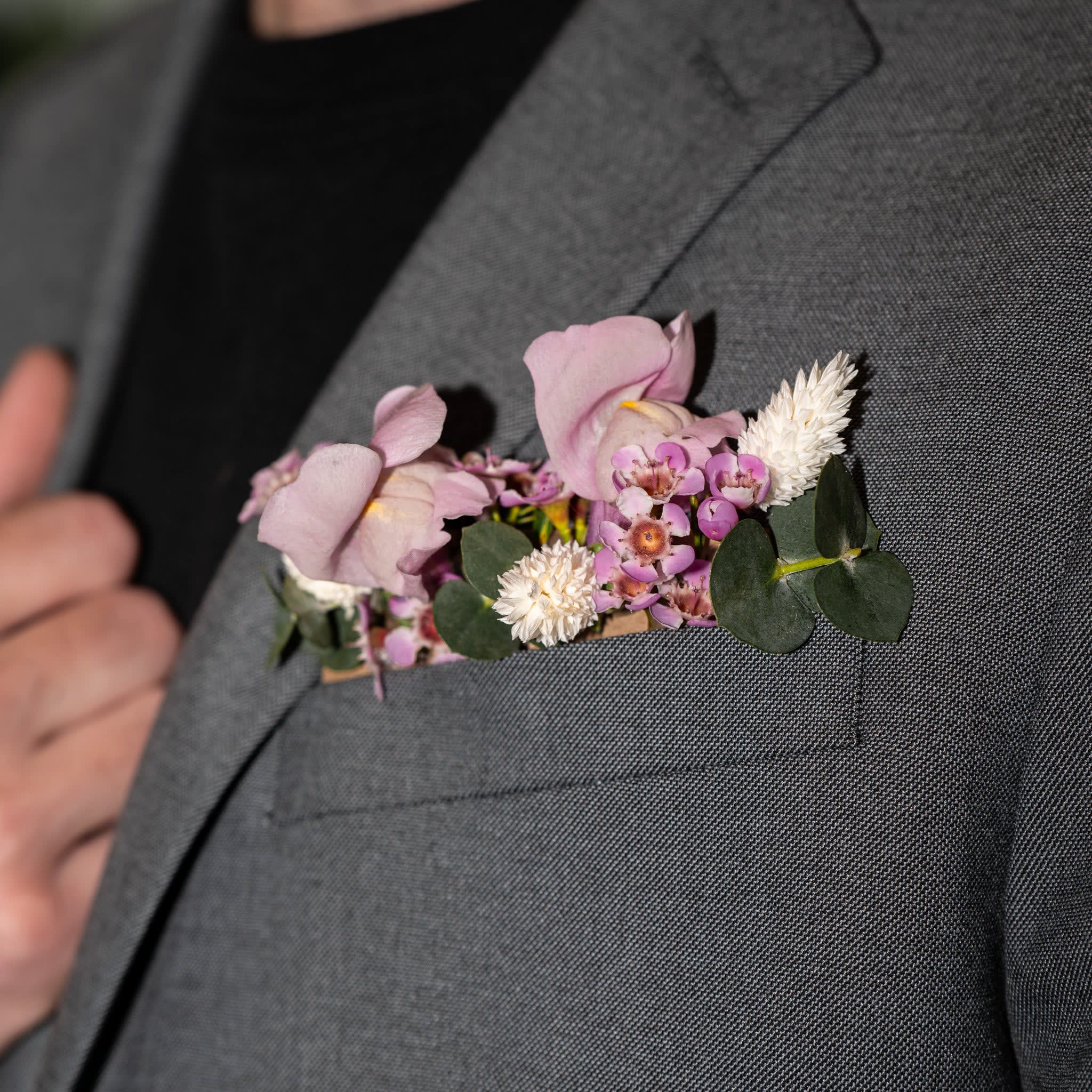 Pocket Boutonnière Flower Bouquet