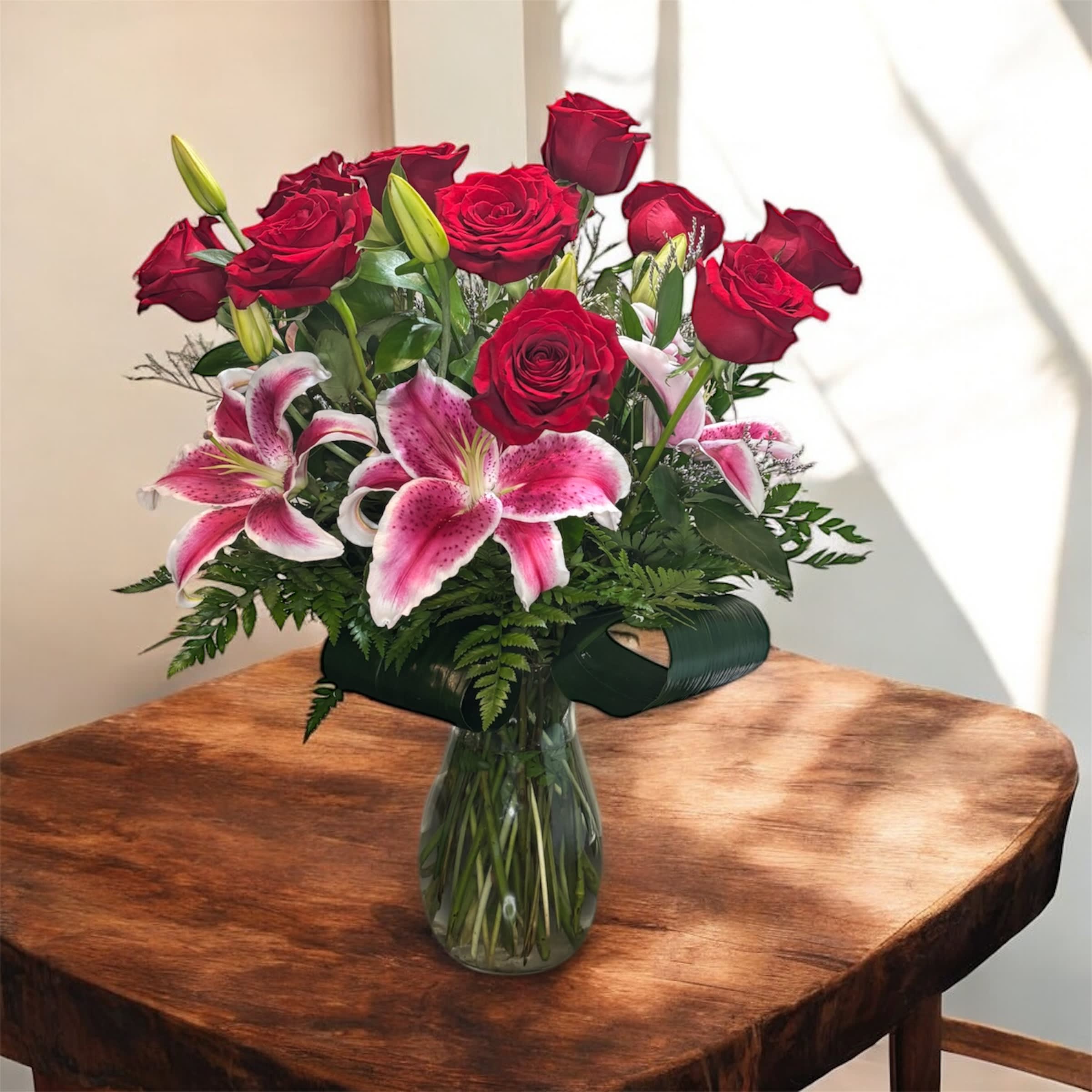 ROSES & LILIES Flower Bouquet