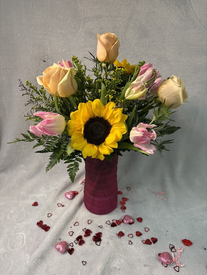 TWO LIPS ARE BETTER THAN ONE Flower Bouquet