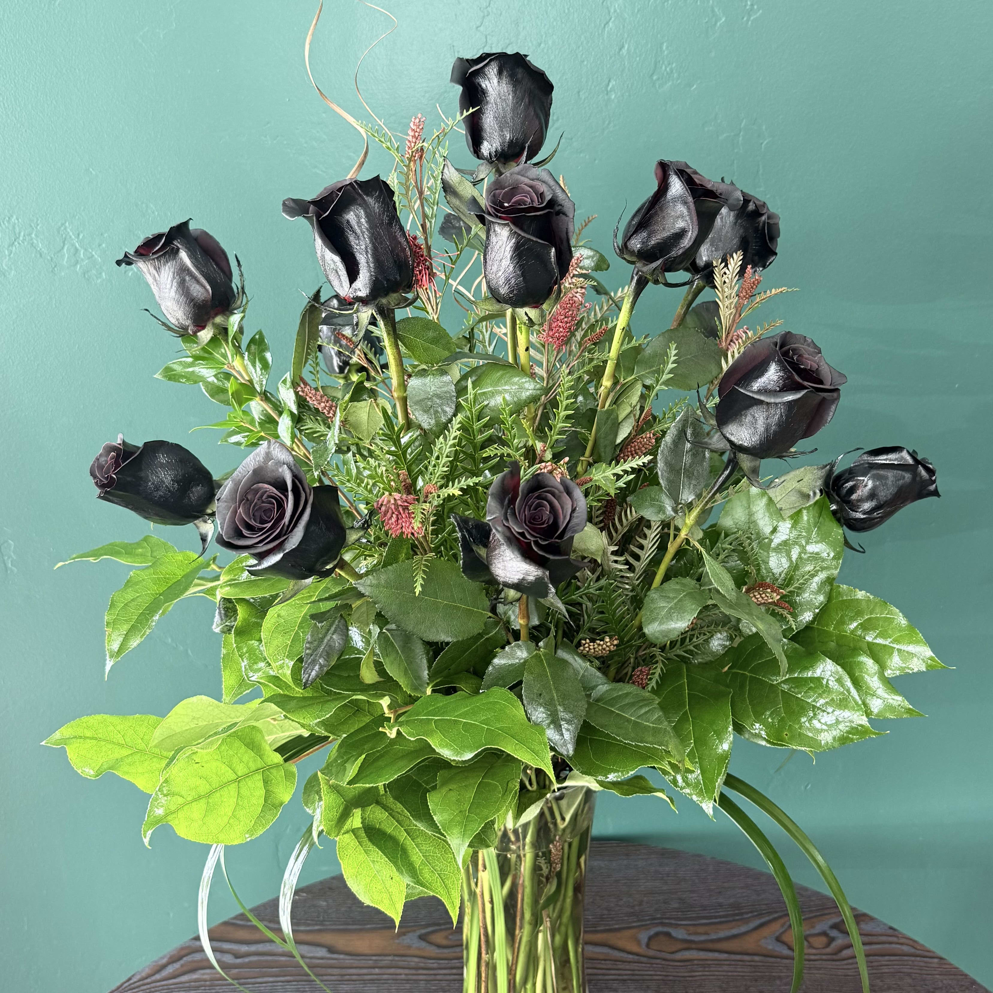 Lux Black Roses By Elite Flower Bouquet