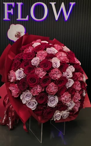 RUBY CLOUD Flower Bouquet