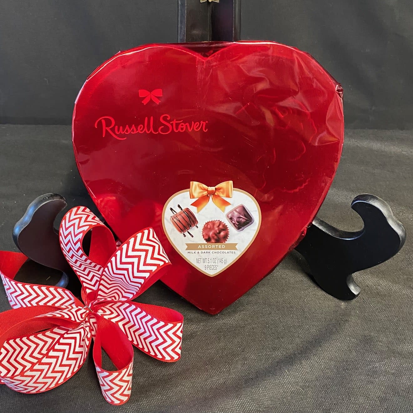 Valentine's Chocolates - Small Flower Bouquet