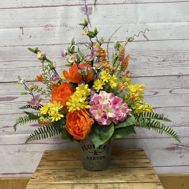 Flower & Garden Silk (Artificial) Arrangement