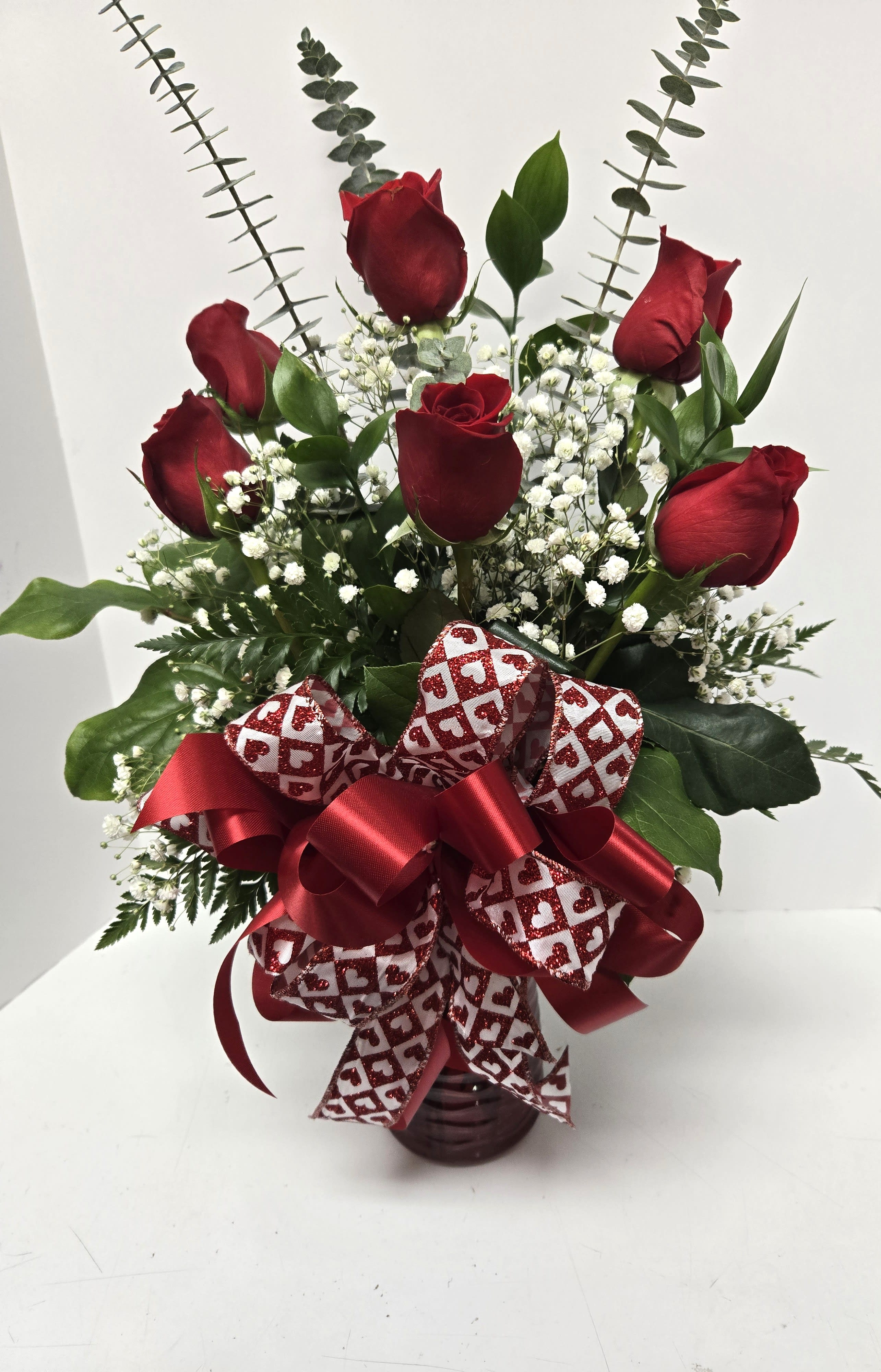 6 Roses Deluxe Flower Bouquet