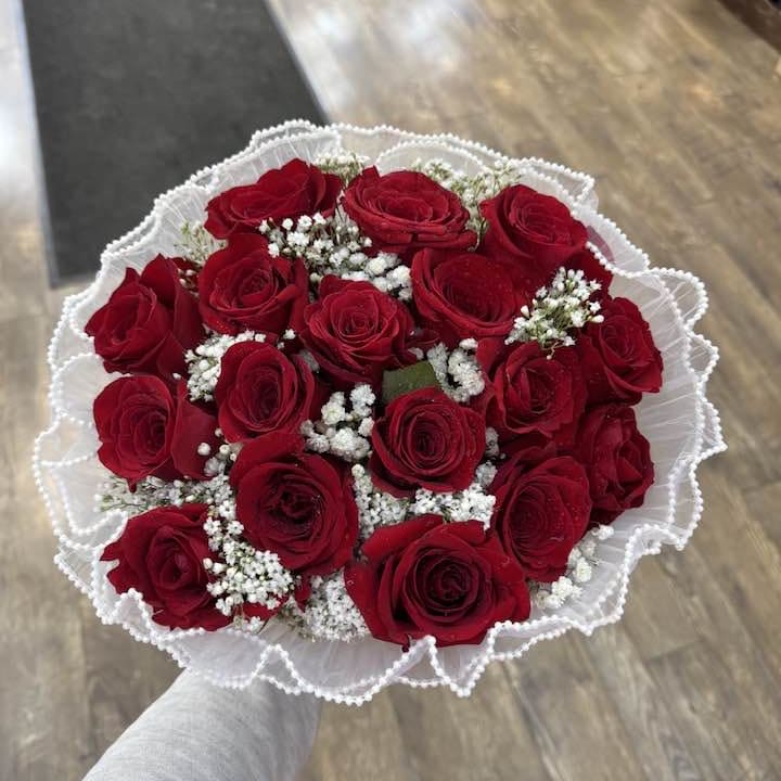 Fancy Love Ramo Buchon Flower Bouquet