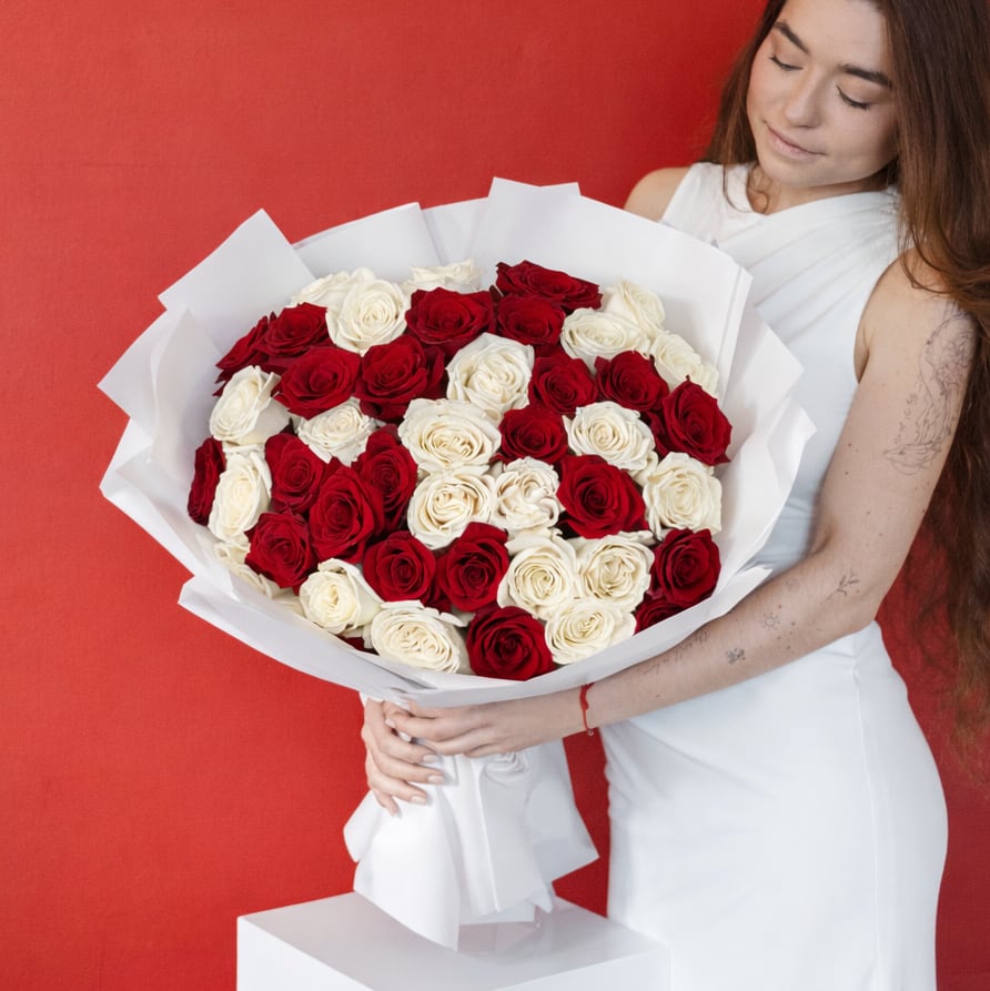 RED & WHITE ROSES