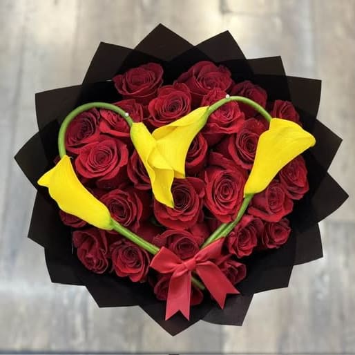 Red roses with heart Flower Bouquet