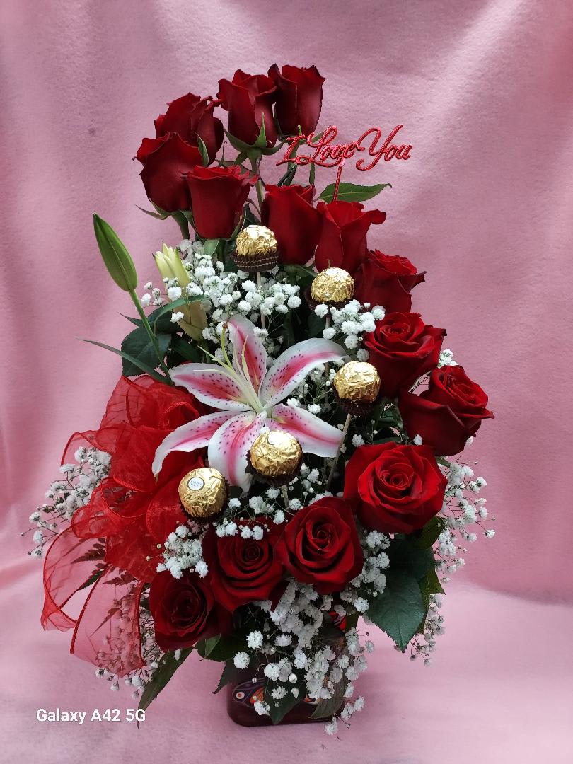 TWIRLING CHOCOLATE LOVE Flower Bouquet