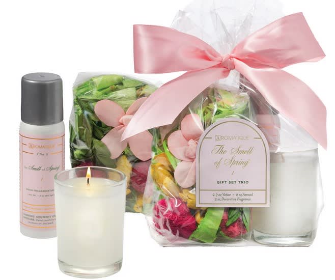 The Smell of Spring - Gift Set Trio Flower Bouquet