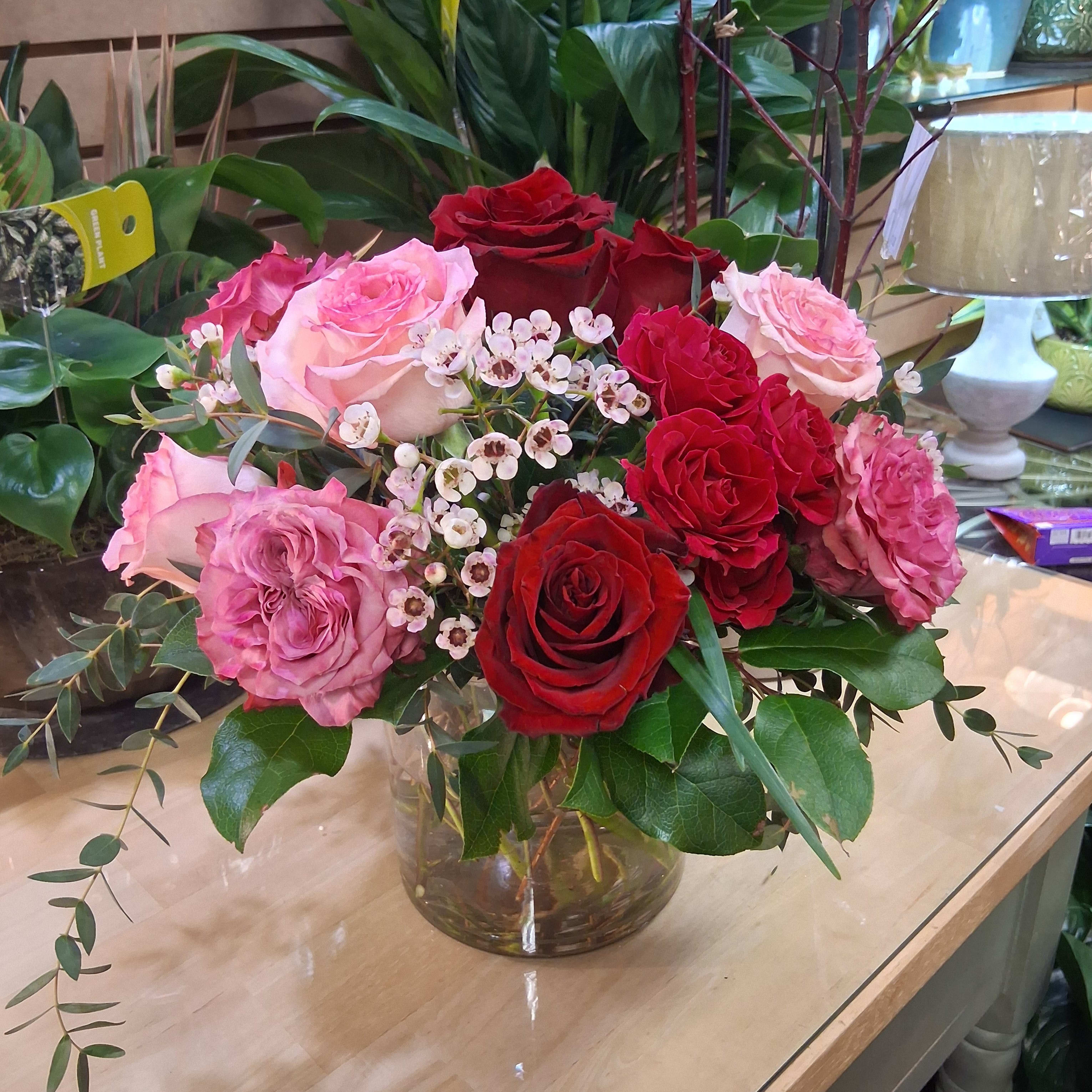 Gardeny Rose Mix Flower Bouquet