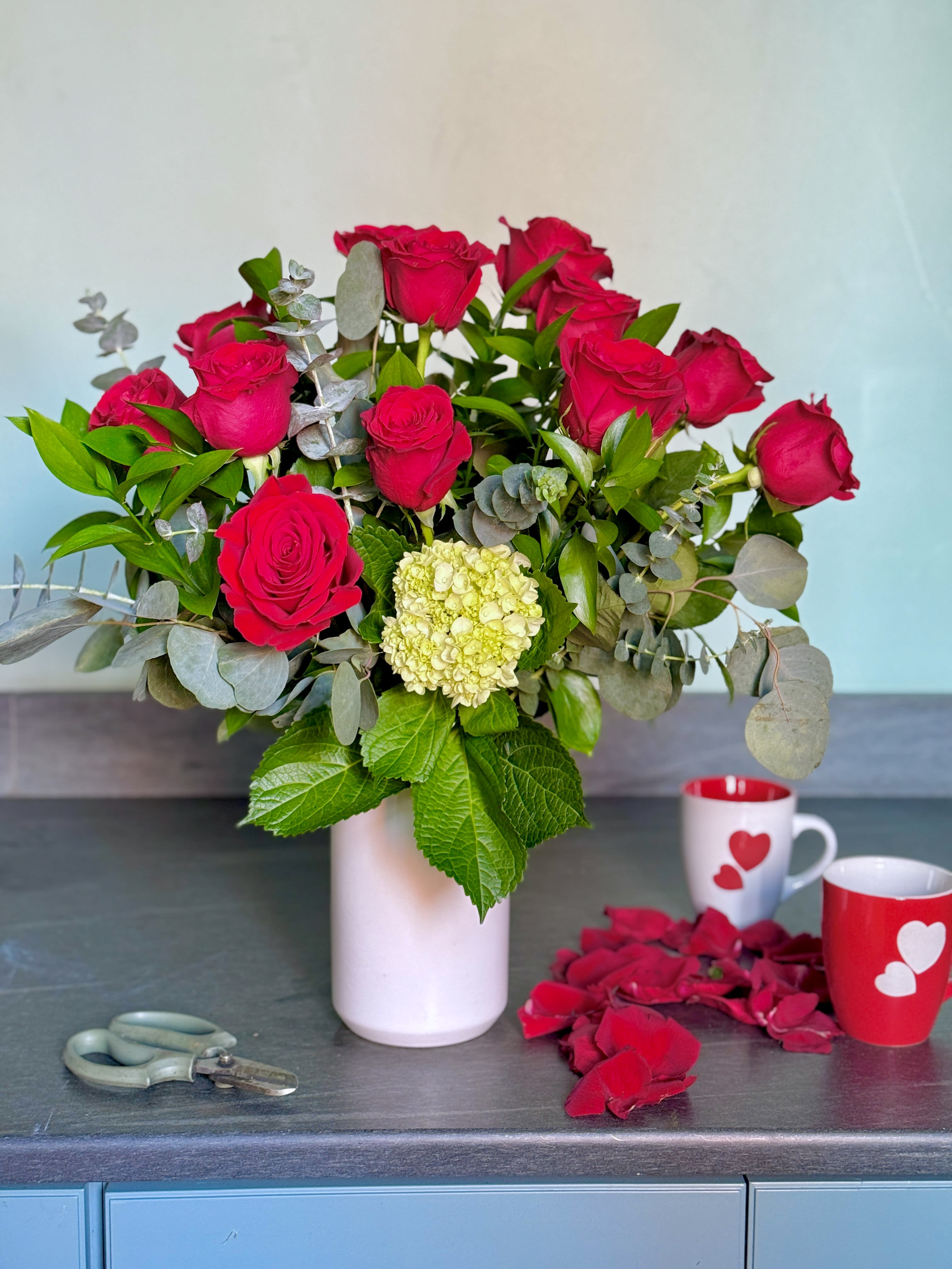 Classic Dozen Red Roses