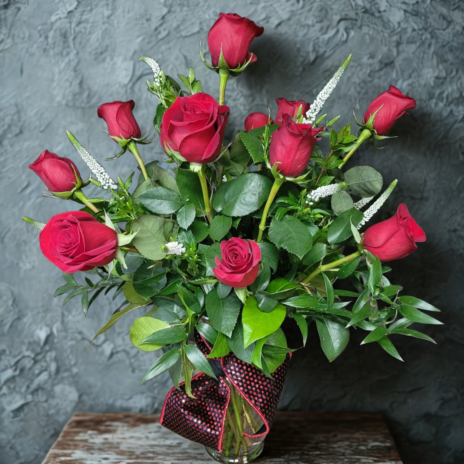 Classic Roses Flower Bouquet