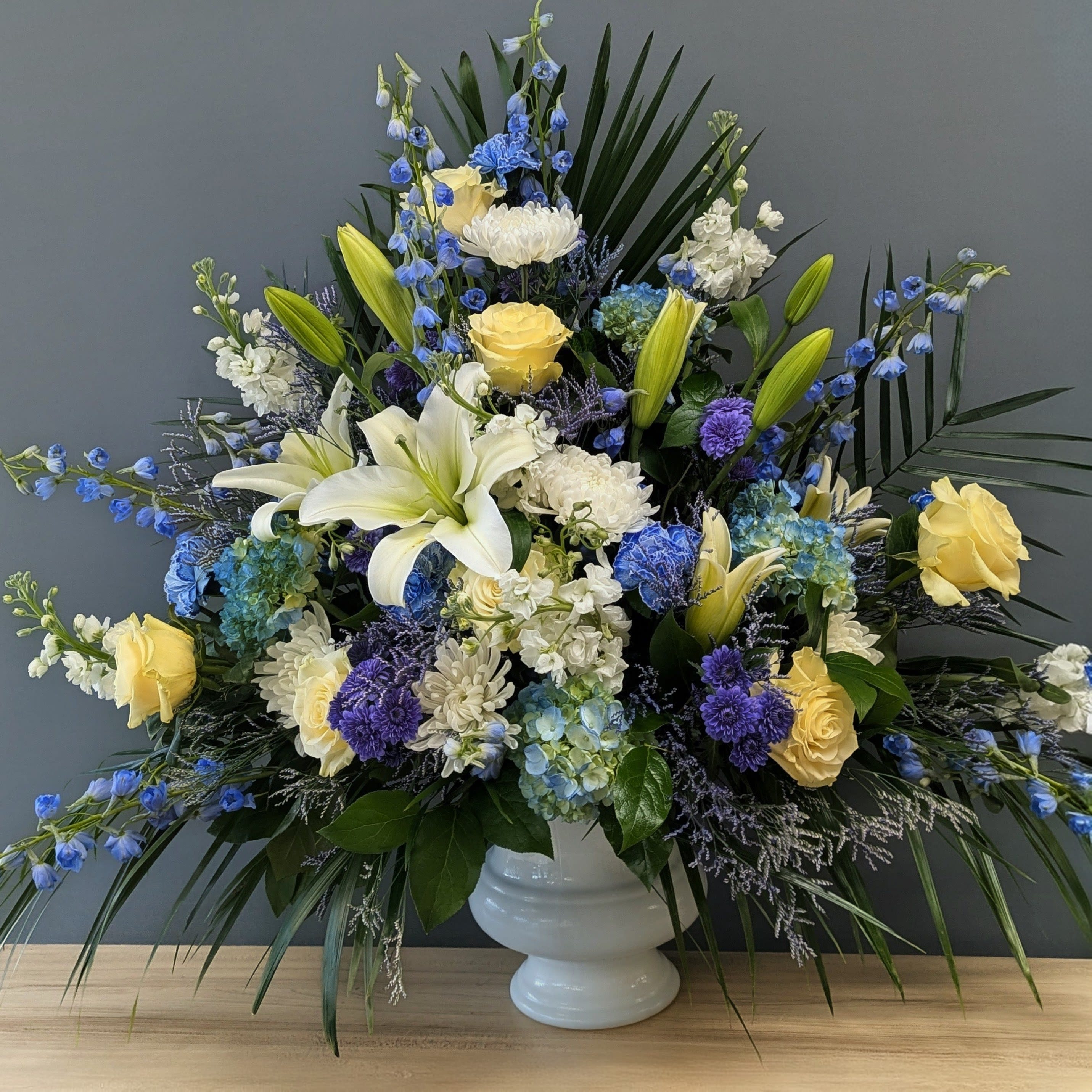 Blue Tranquility Vase Tribute