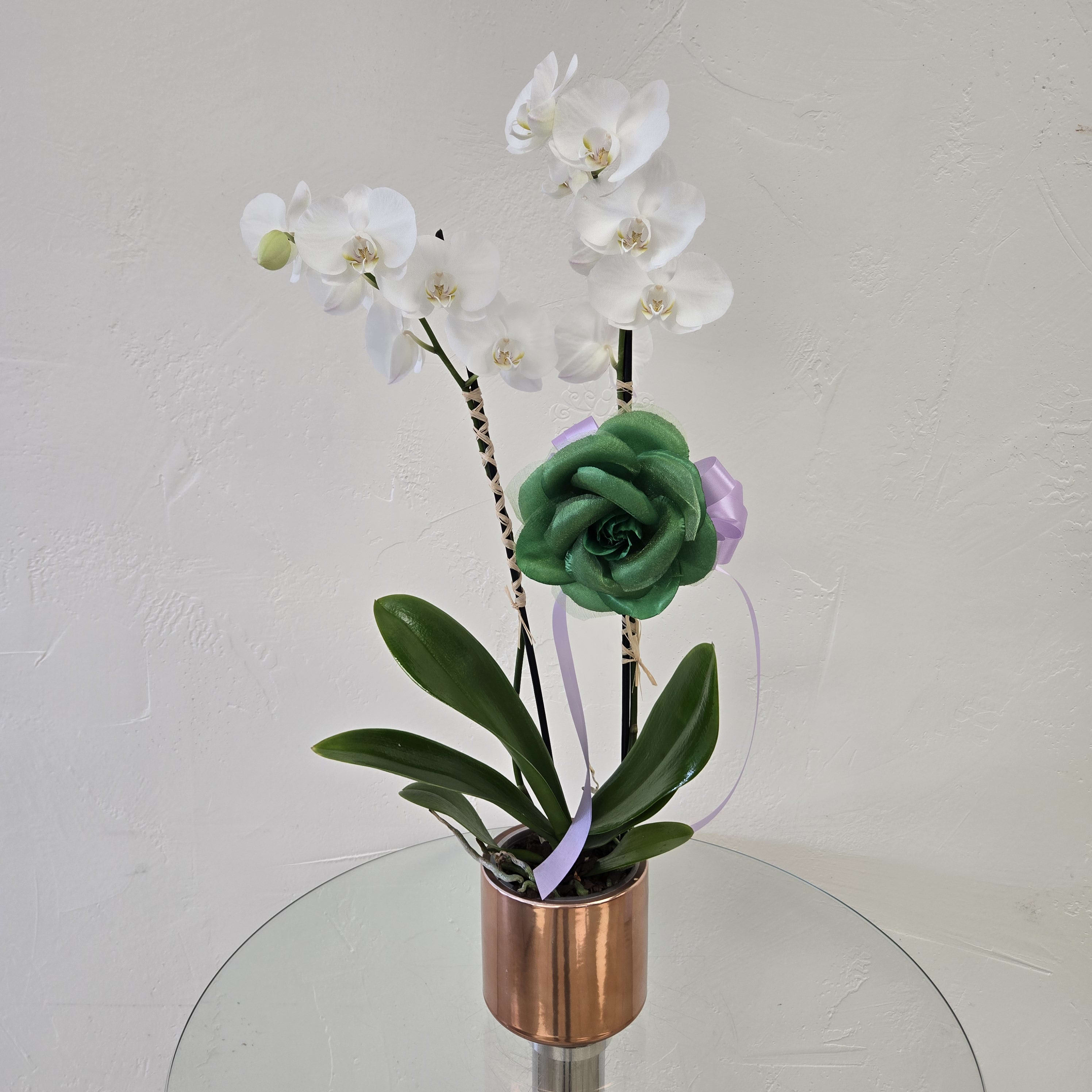 À La Mode Orchid Flower Bouquet