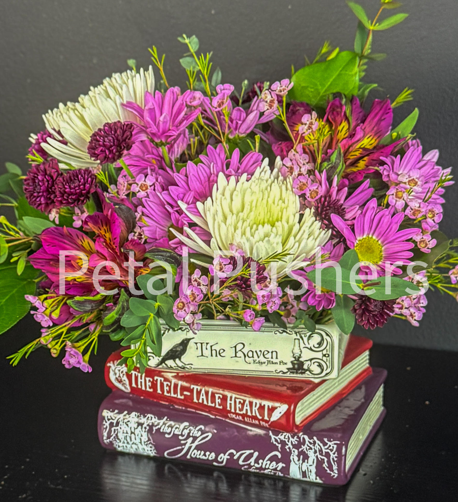 Poe Triligy Flower Bouquet