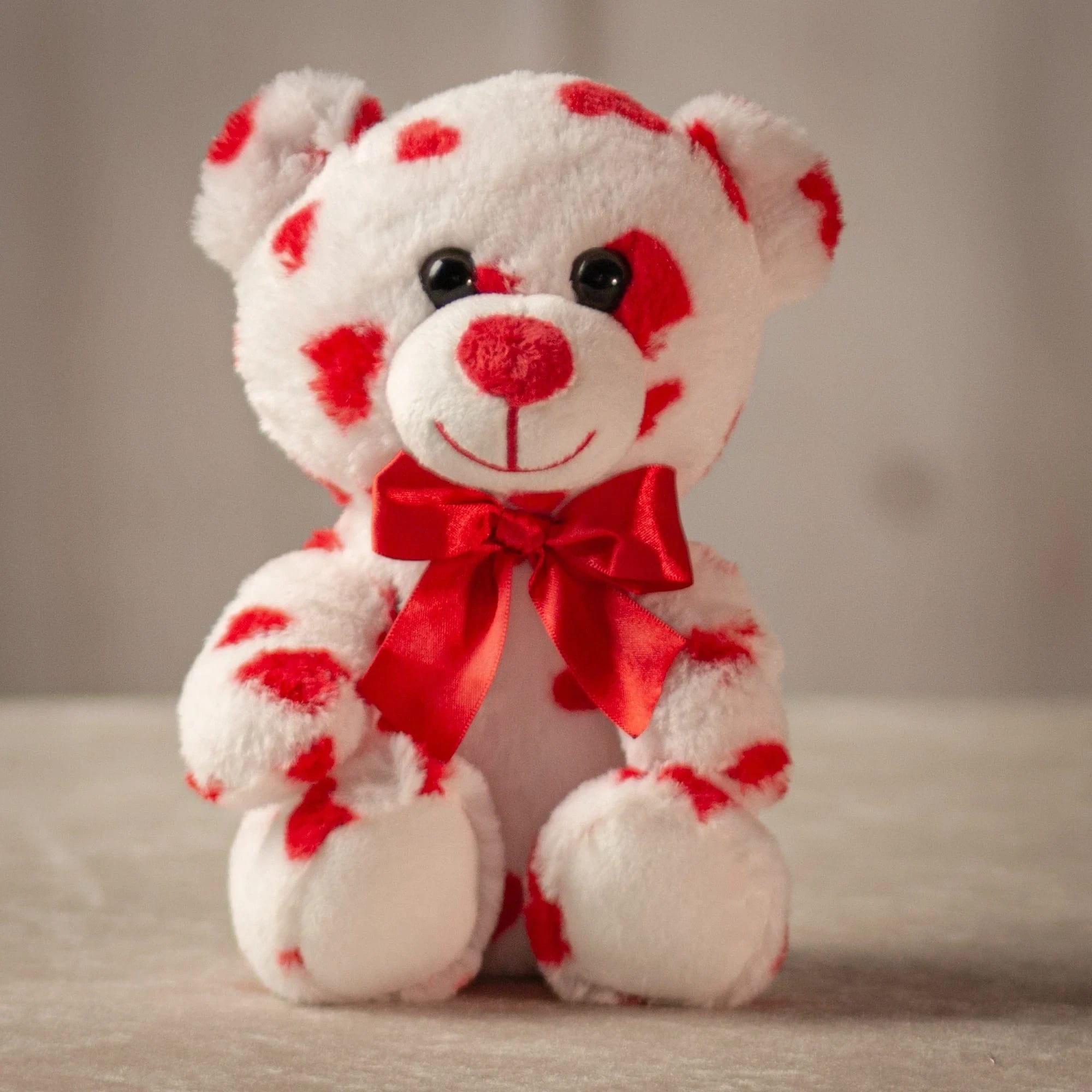 7.5" Heart Print White Bear