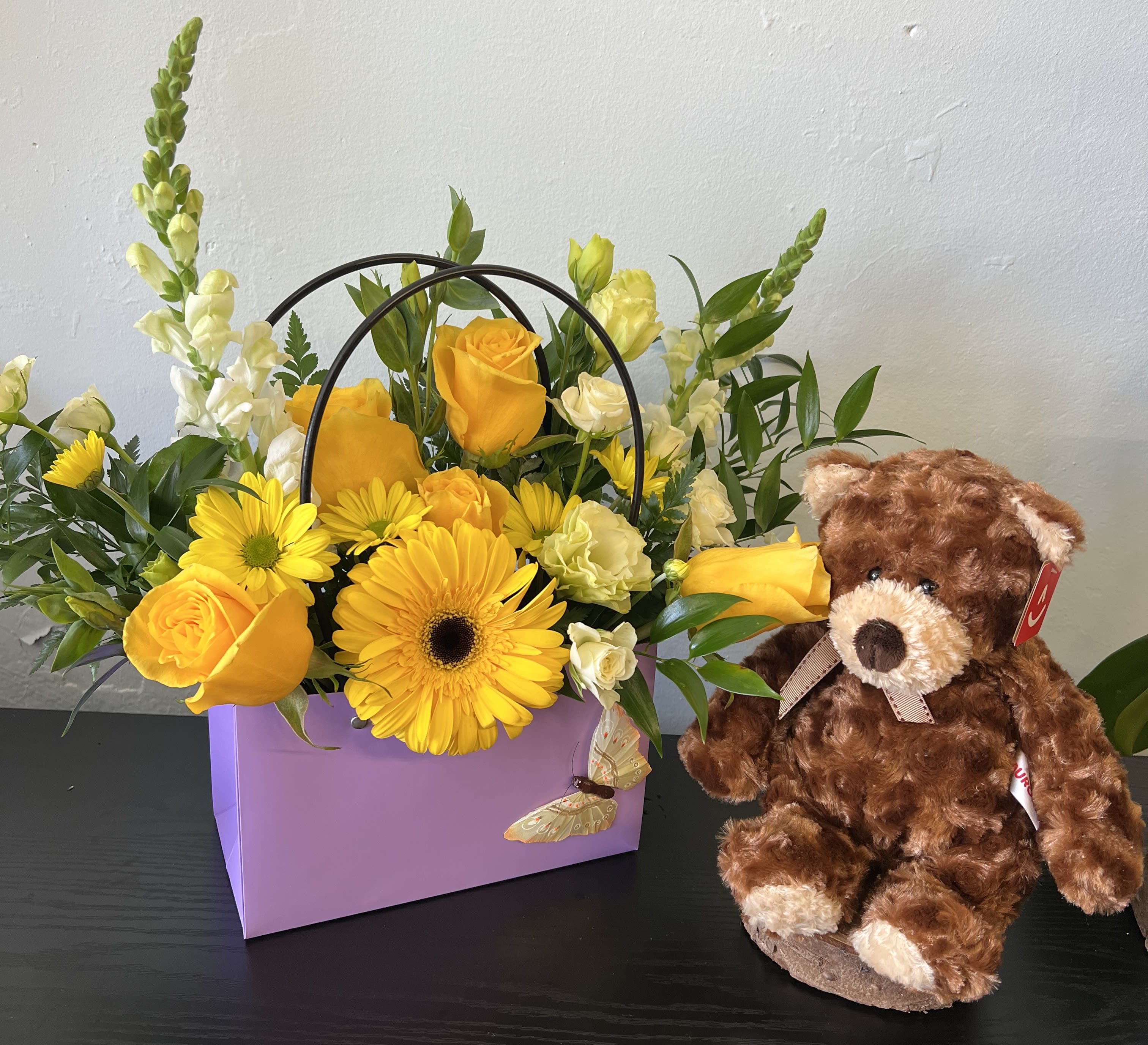 Sweet Bear Gift Flower Bouquet