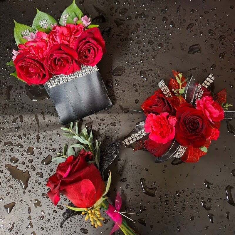 Pocket square or bout with coordinating corsage