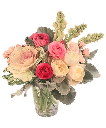 VINTAGE LOVELINESS
ARRANGEMENT