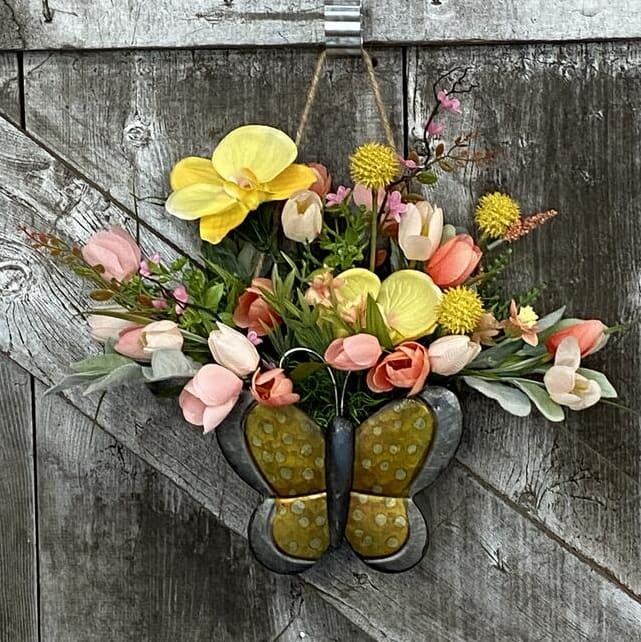 Butterfly's Charm Silk (Artificial) Wall Hanger