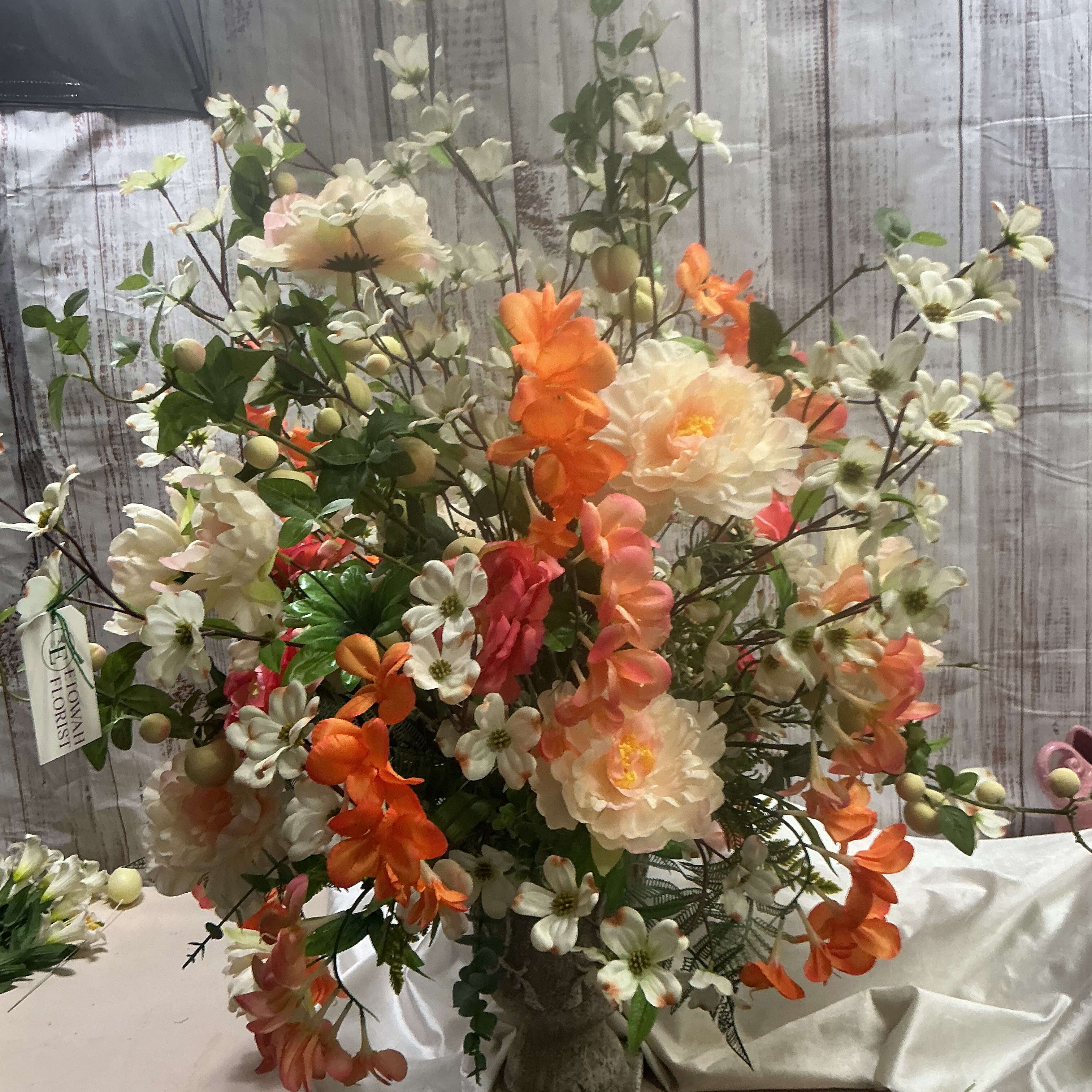 Peaches & Creams Flower Bouquet