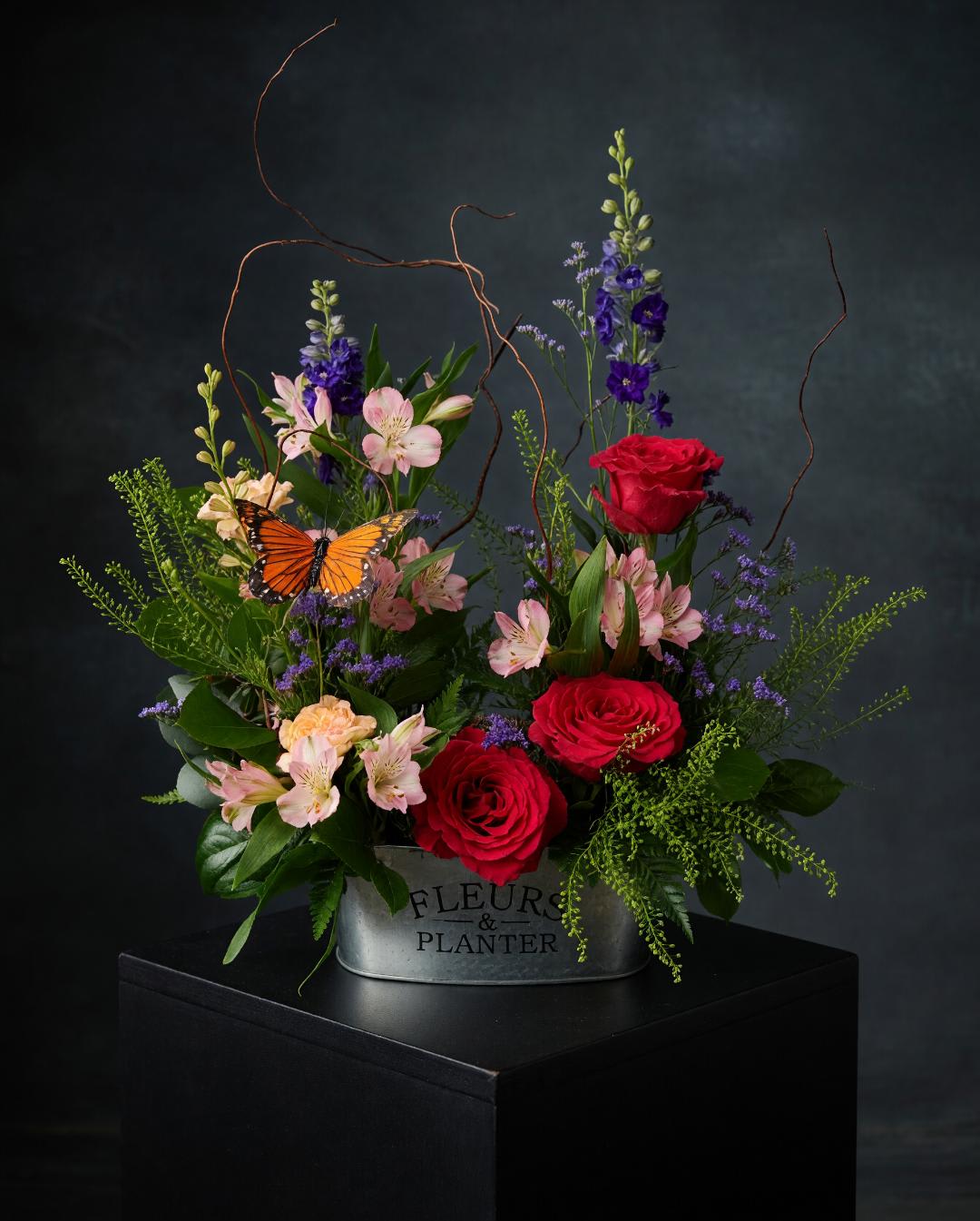 Genn Garden Planter Of Flowers