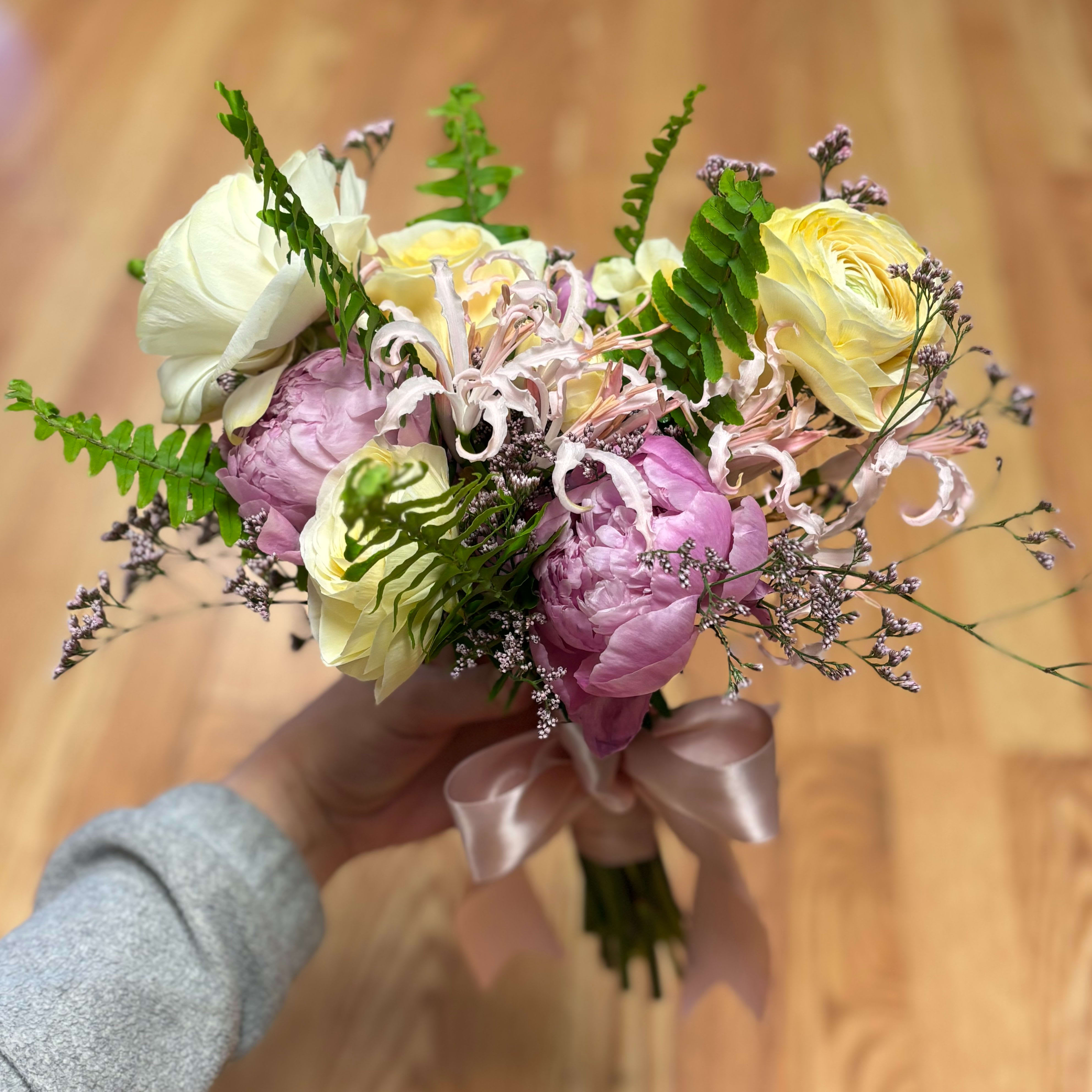 Pastel Hand-tied Bouquet