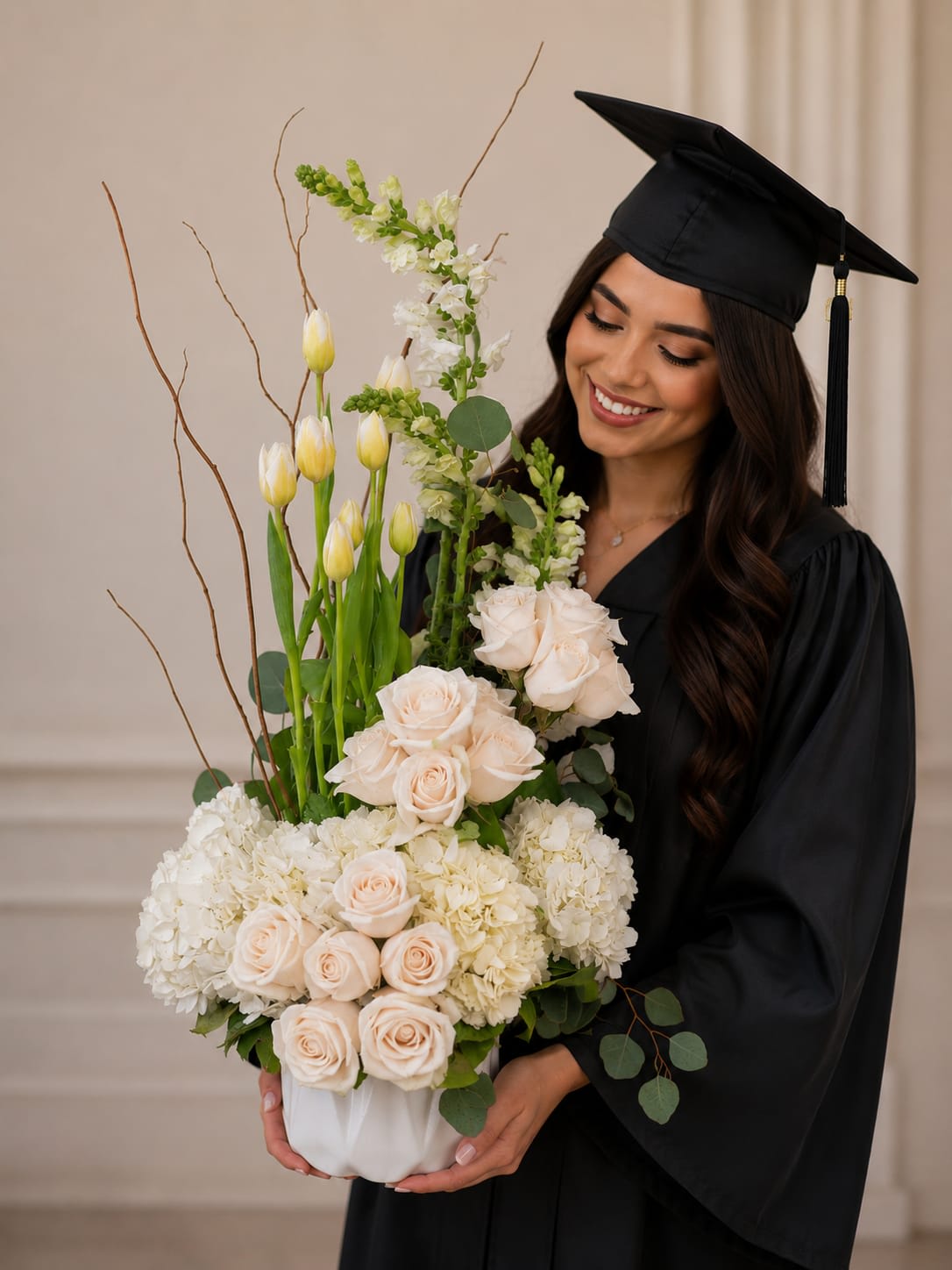 AG-7 Arreglo de graduación de hortencias, rosas, tulipanes y stocks