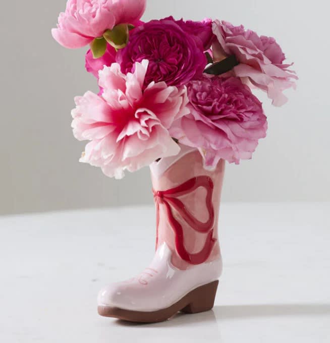 Pink Rodeo Boot Flower Bouquet