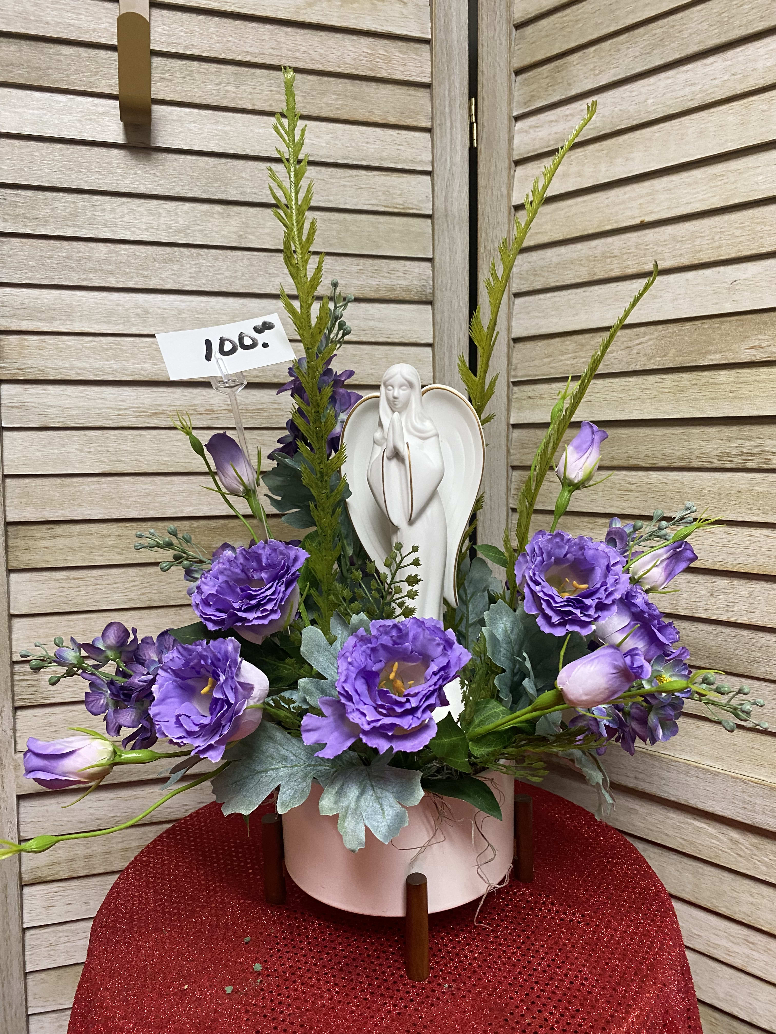 silk table arrangement in lavender