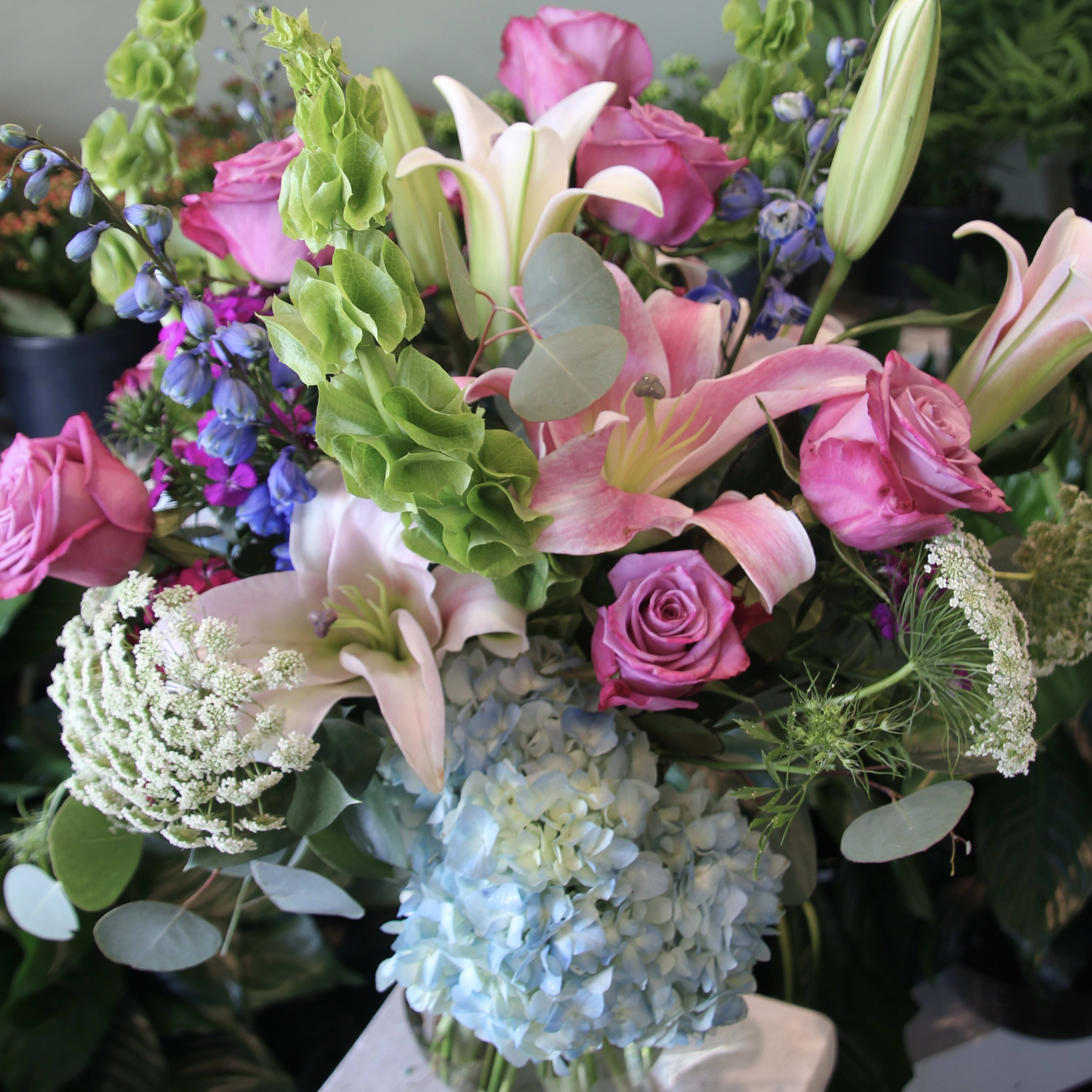 Floral Class 7/31 4 to 6pm Flower Bouquet