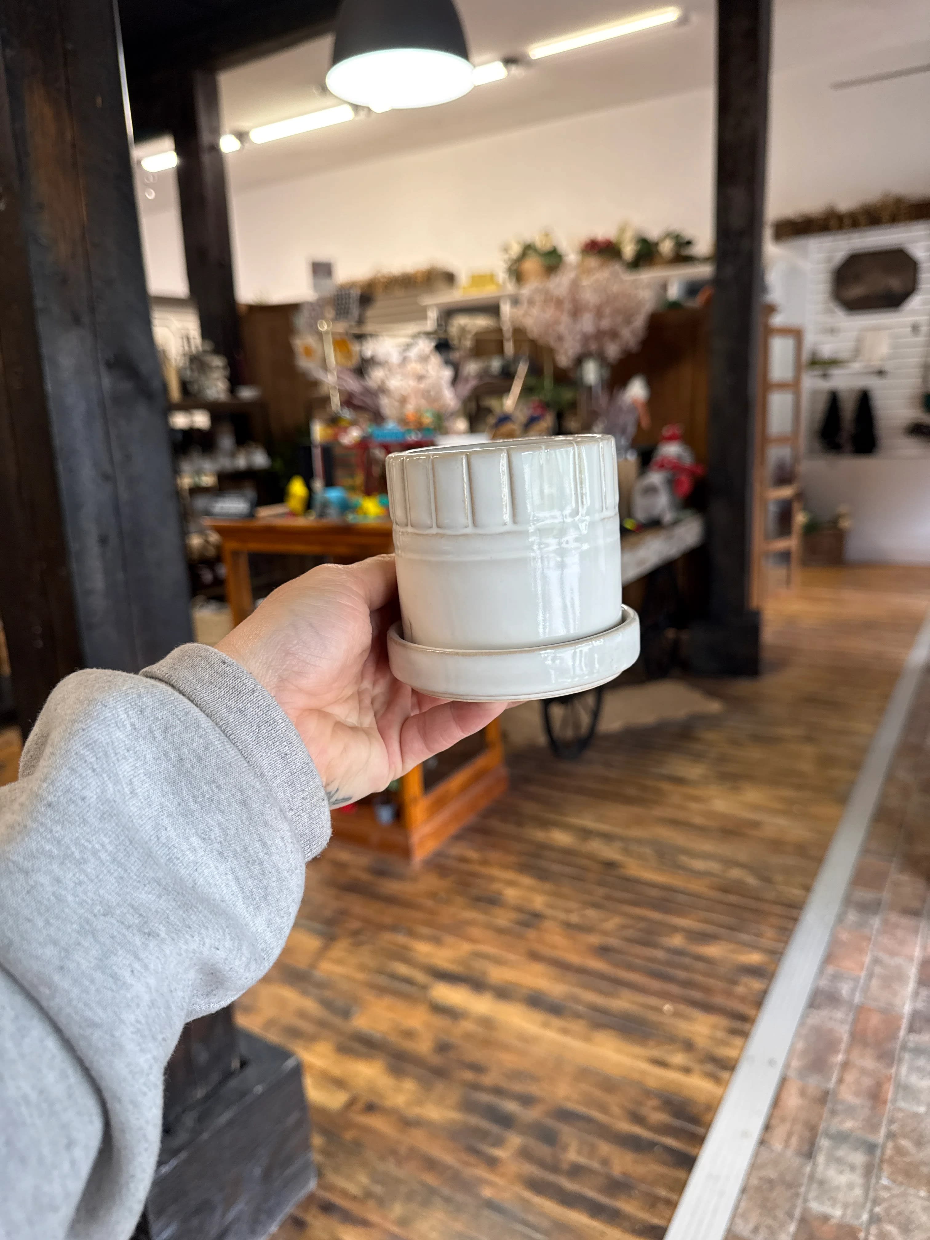Mini white pot Flower Bouquet