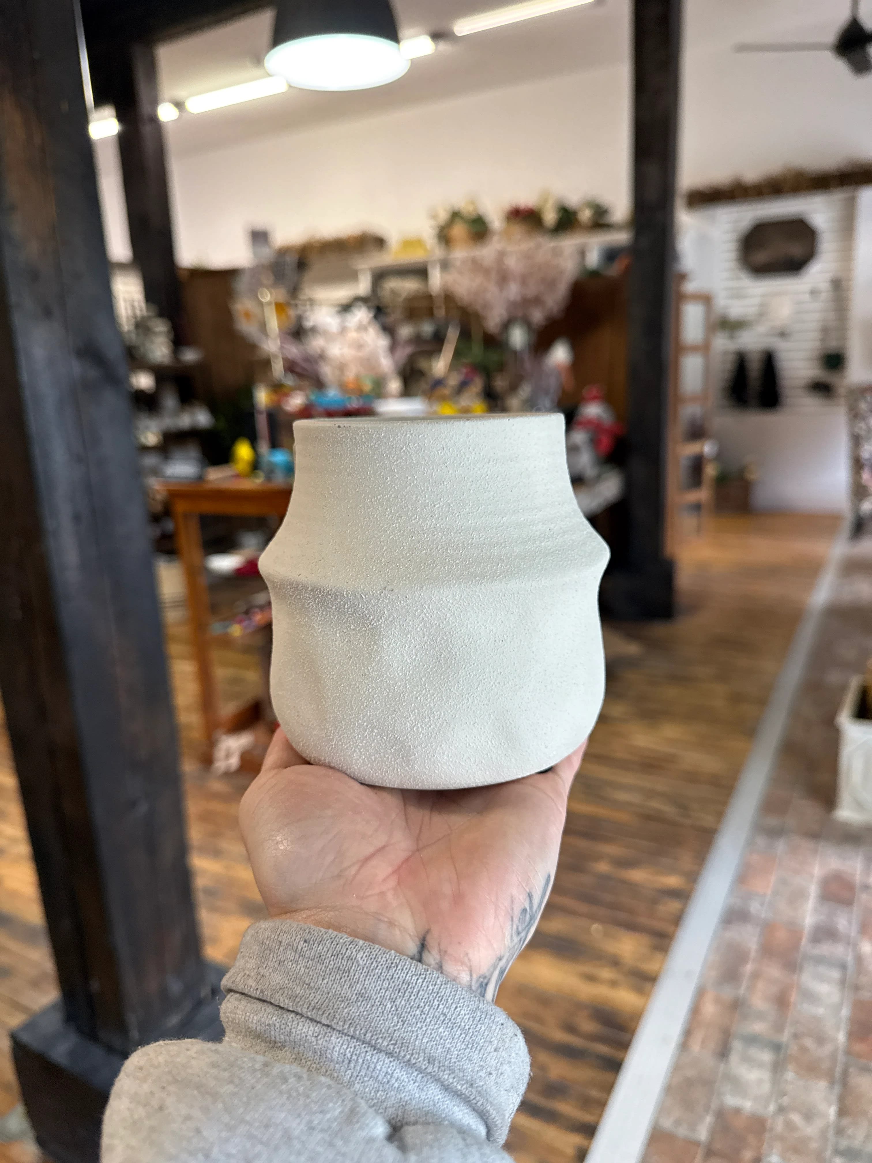 Small white pot Flower Bouquet