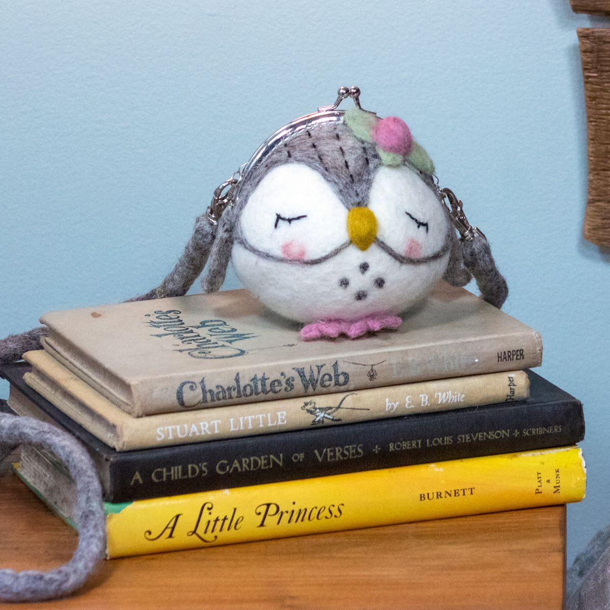Critter Clutch Olivia The Owl